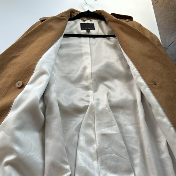 Banana Republic Trench Coat - Picture 5 of 5